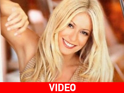 Η Μ. Μπακοδήμου βγάζει το σουτιέν της για καλό σκοπό Η Μ. Μπακοδήμου βγάζει το σουτιέν της για καλό σκοπό